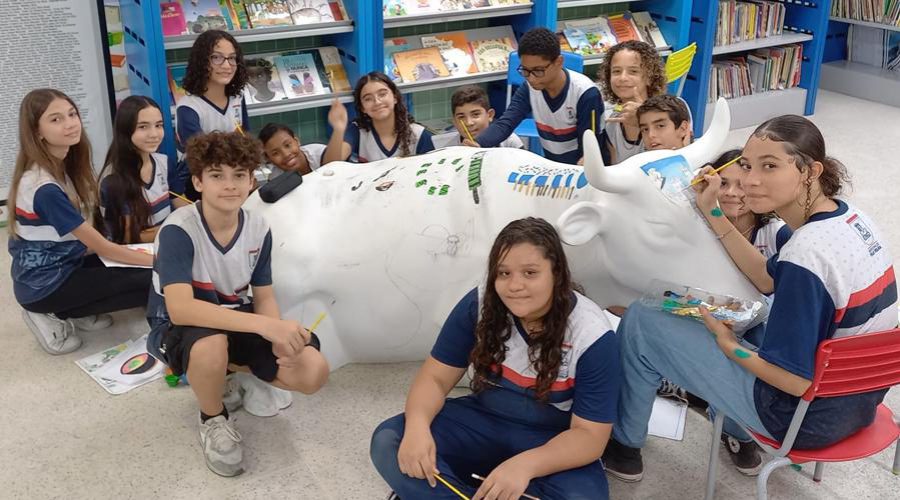 Escola em Vila Velha se destaca como a única pública a integrar o CowParade