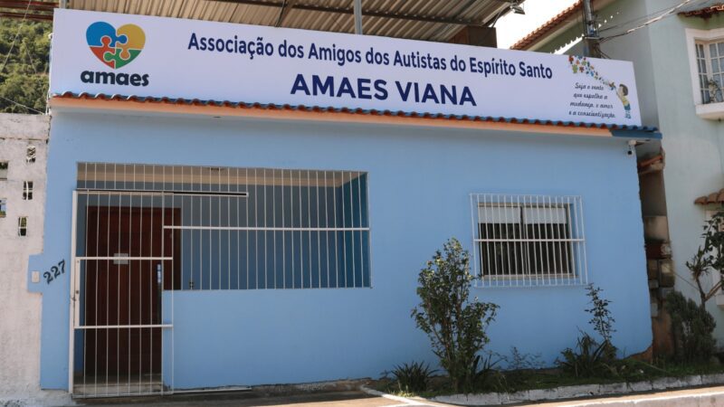 Viana inaugura sede de associação para atendimento especializado para autistas