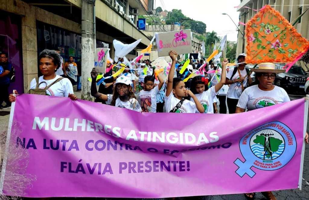 Mais de 600 afetados se juntam em manifestação por reparação integral em Vitória/ES