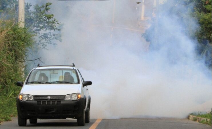 Cariacica realiza operação de fumacê em 31 bairros até sexta-feira (17)