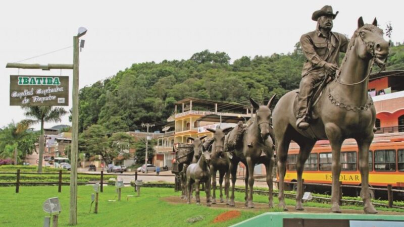 Lei Aprovada Celebra a Festa do Tropeiro como Patrimônio Cultural Imaterial do Estado