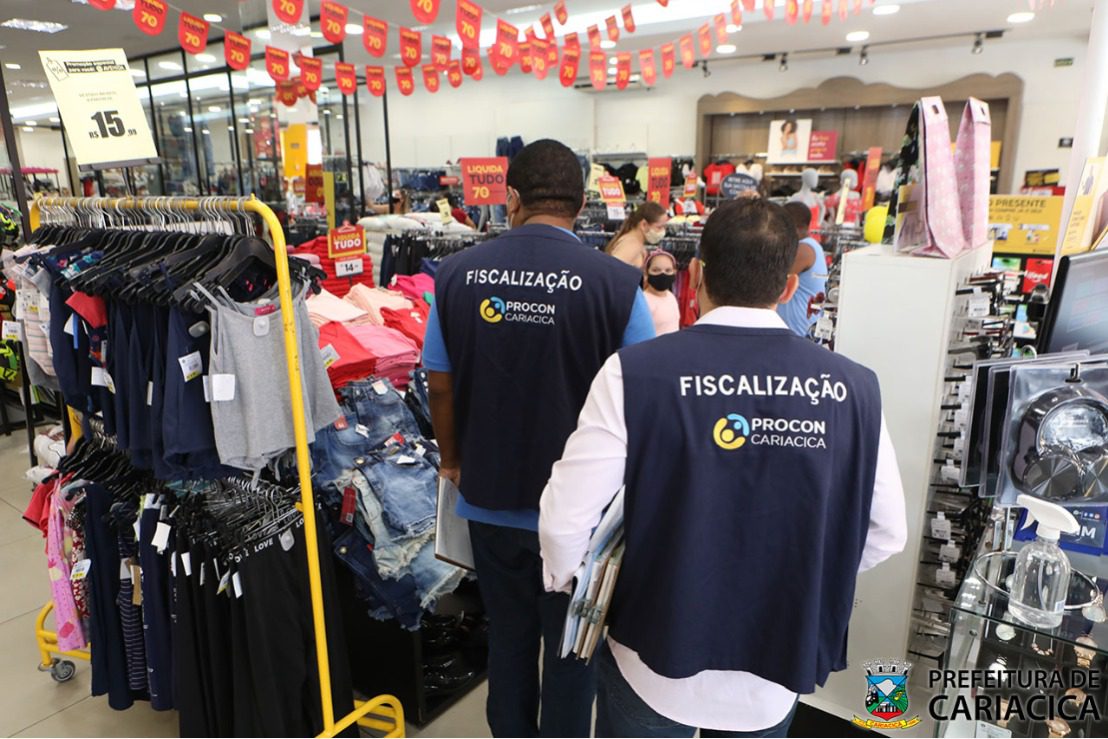 Procon de Cariacica realiza operação na Avenida Expedito Garcia, em Campo Grande, durante o dia da Black Friday