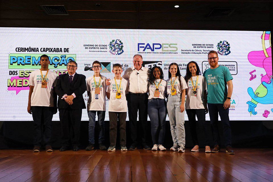 Estudantes capixabas recebem reconhecimento na Olimpíada Brasileira de Matemática
