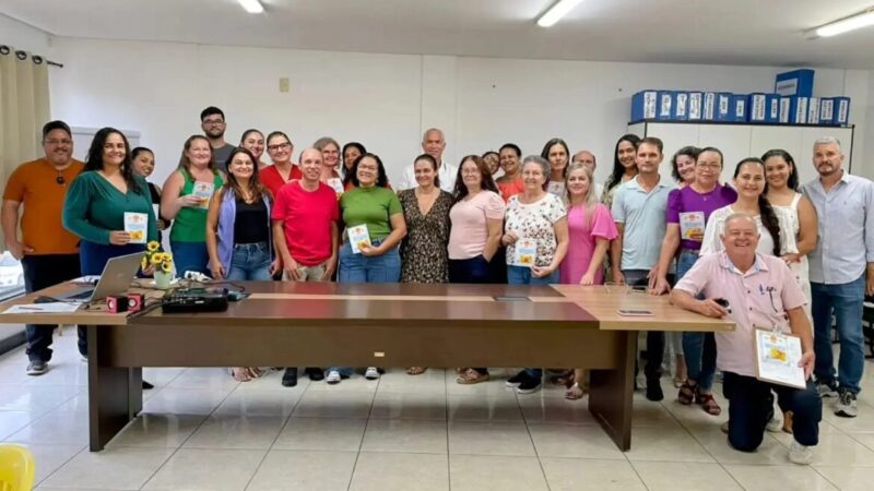 Educação em Destaque: Baixo Guandu Recebe 1ª Reunião Pedagógica com Anúncio de Novidades por Wanderleia Rodrigues de Assunção