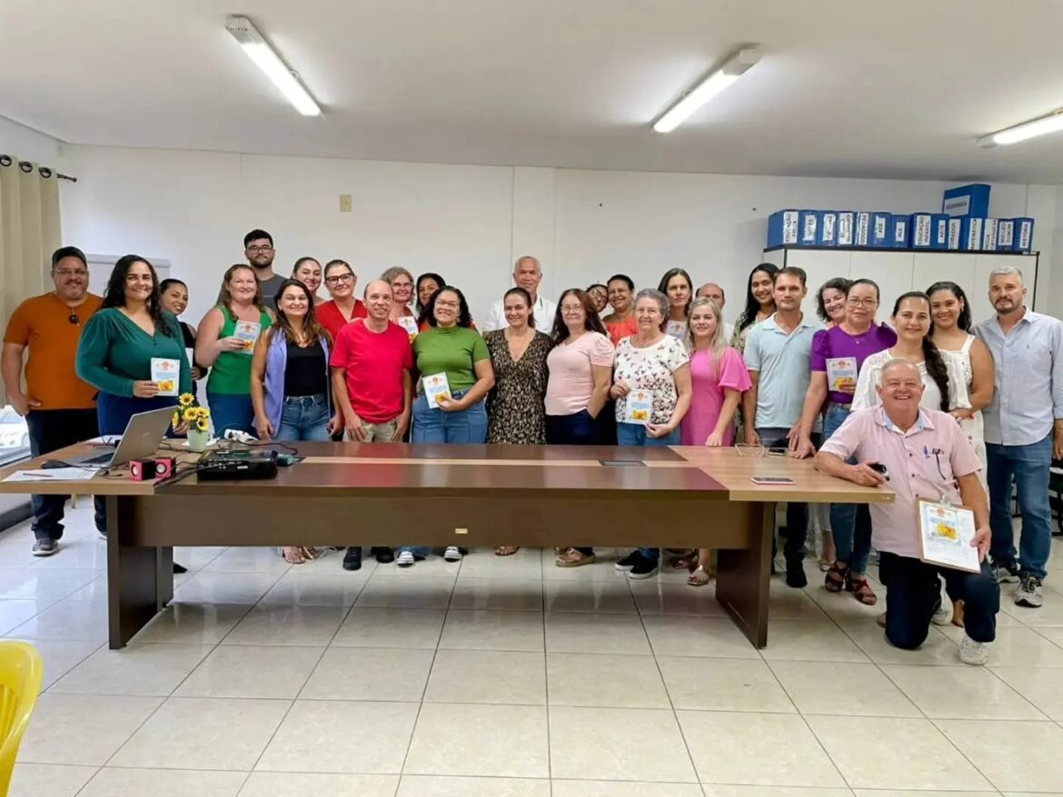 Educação em Destaque: Baixo Guandu Recebe 1ª Reunião Pedagógica com Anúncio de Novidades por Wanderleia Rodrigues de Assunção