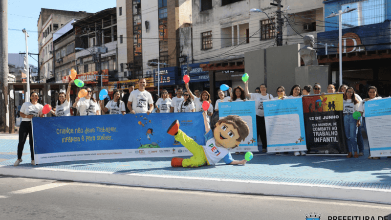 Ala contra o trabalho infantil brilha no desfile do Sambão do Povo