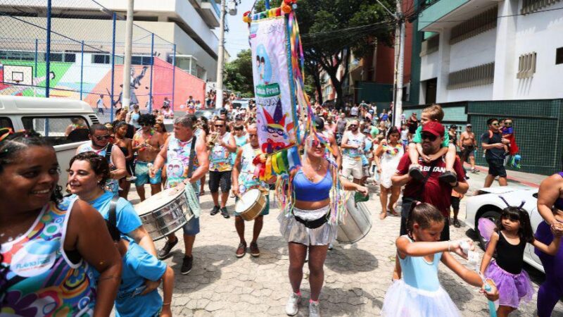 Autorização para desfiles de blocos de rua deve ser solicitada até quarta-feira (17)