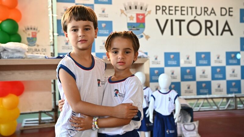 Sucesso na educação: Kits escolares já foram entregues em todas as unidades de Vitória