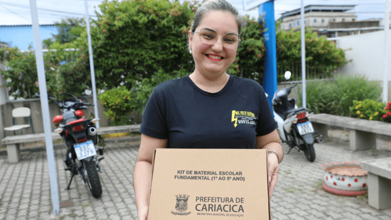 Estudantes da EMEF Vienna Rosetti Guterres são beneficiados com Kits de materiais escolares