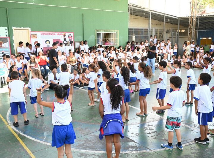 Prefeitura de Vitória amplia equipe na Educação Especial com convocação de 159 professores