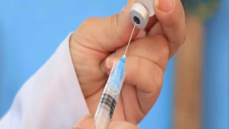 Vacinação contra a dengue em Viana é estendida para adolescentes de 10 a 14 anos