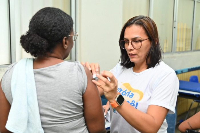 Vitória abre mais 800 vagas para vacinação contra gripe e dengue