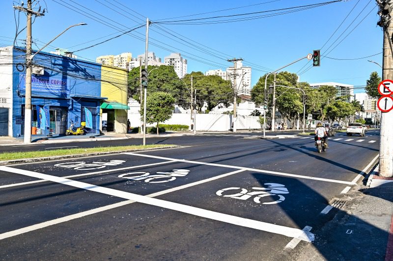 Faixas de contenção para motos promovem segurança e ordem viária