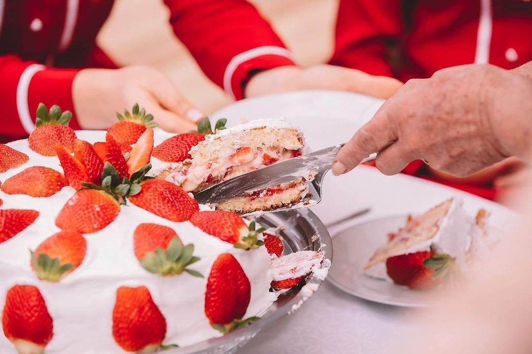 Pedra Azul celebra a Festa do Morango 2024 com shows e torta gigante. veja a programação