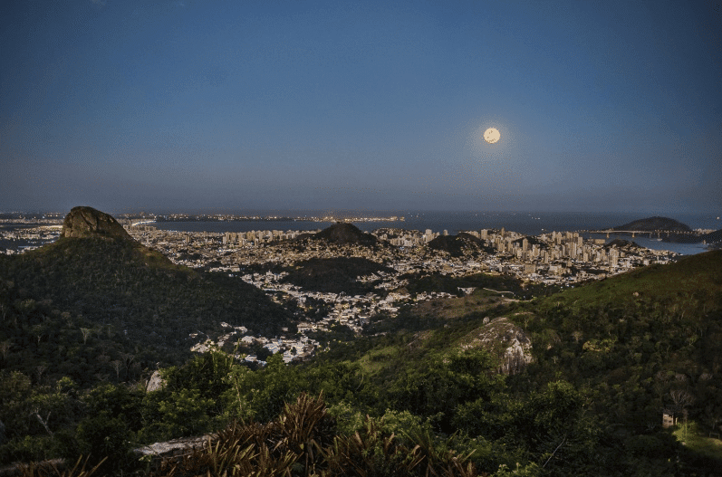 Saiba onde contemplar a Lua Cheia em Vitória