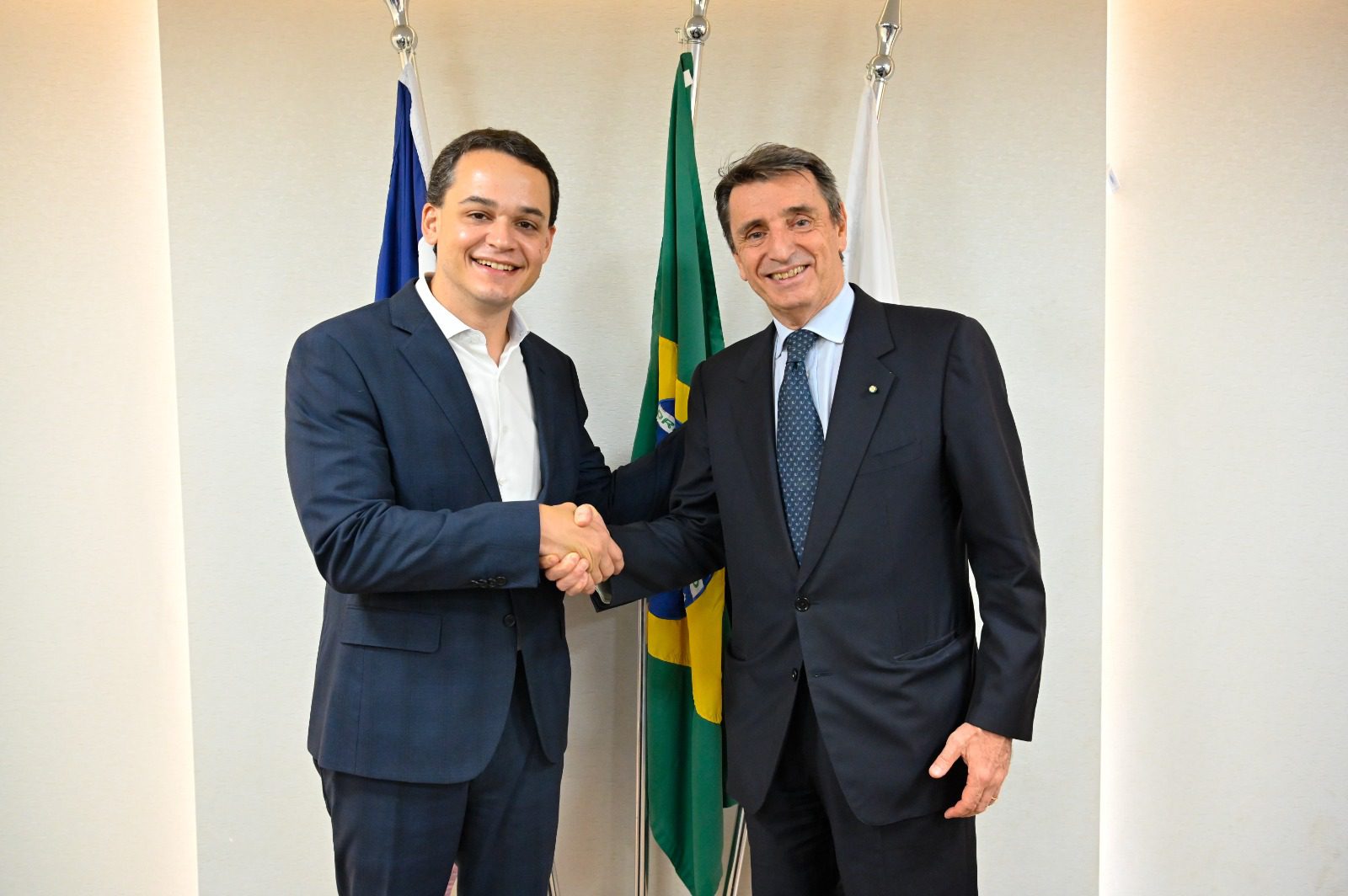 Embaixador da Itália no Brasil visita Pazolini para fortalecer laços diplomáticos