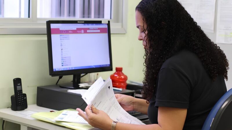 Estado abre processo seletivo de nível médio para assistentes administrativos com salário de R$ 1.900