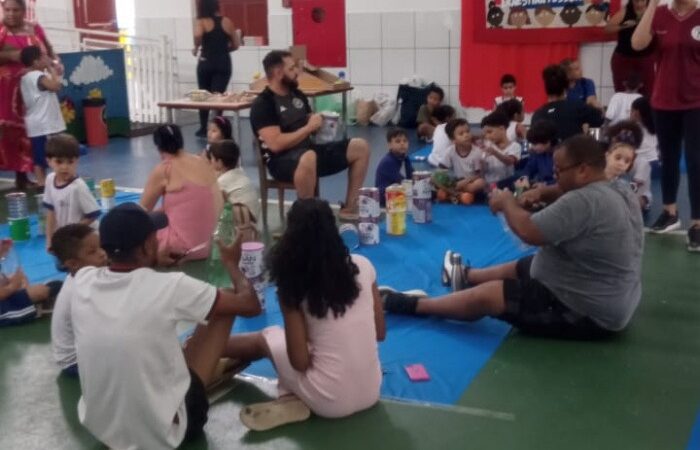 Cultura popular e brinquedos lúdicos ganham espaço em oficina no Cmei Ernestina Pessoa