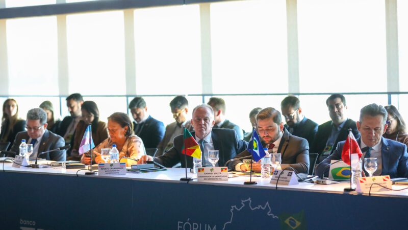 Casagrande participa de 15ª reunião do Fórum Nacional de Governadores