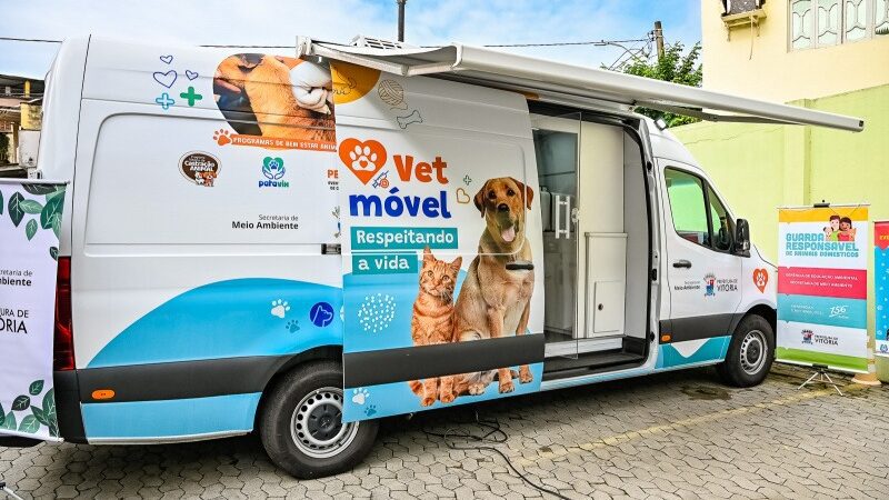 Vetmóvel oferece atendimentos veterinários gratuitos no Sambão do Povo nesta quinta-feira (14)