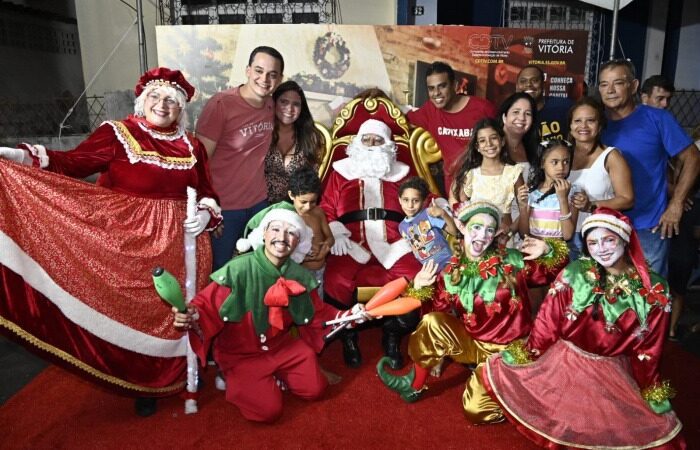 Grande festa no Bonfim marca a chegada de Papai Noel no Natal de Encantos