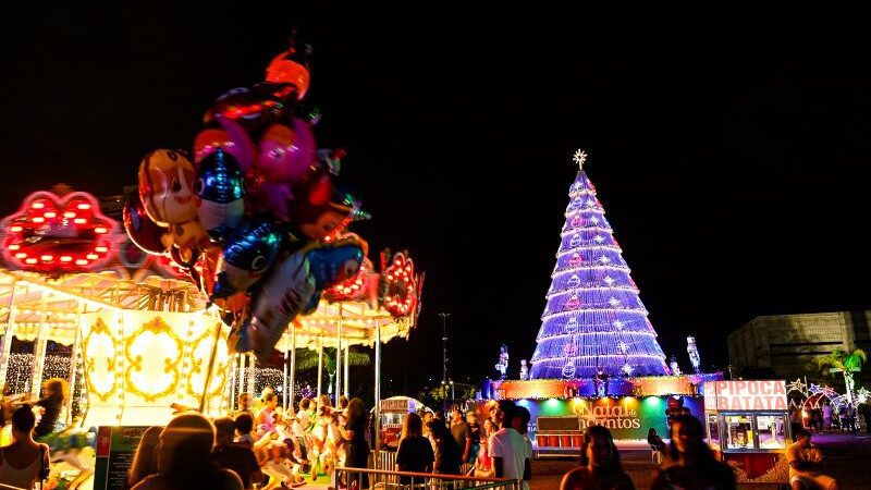 Natal de Encantos: programação cultural segue na Praça do Papa até o dia 29 de dezembro